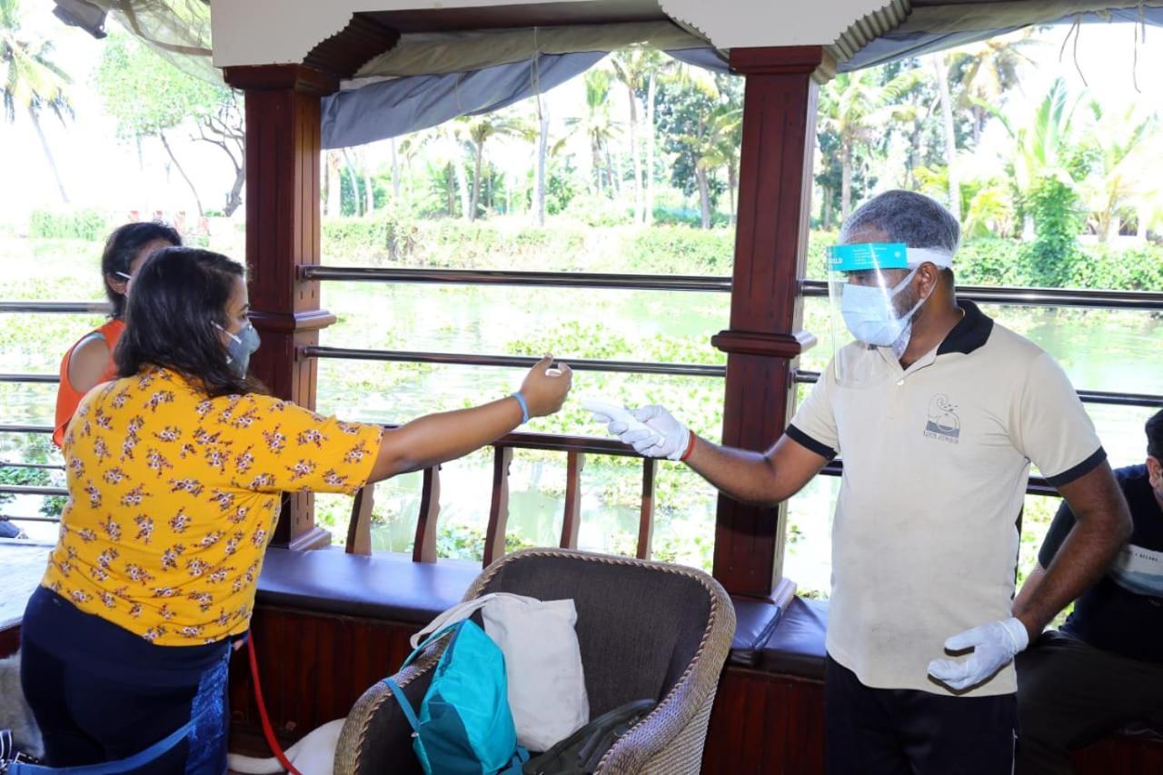 Aqua Jumbo Houseboats Hotel Kumarakom Kültér fotó
